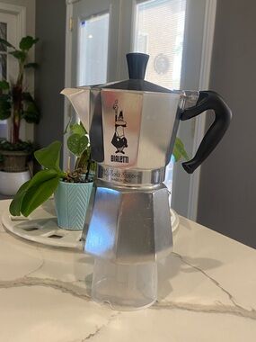 Bialetti Stovetop Moka Pot Espresso Maker - Silver with Black Handle